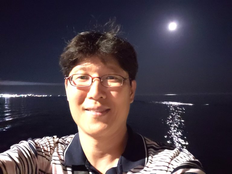 Dr Tae Seok Moon