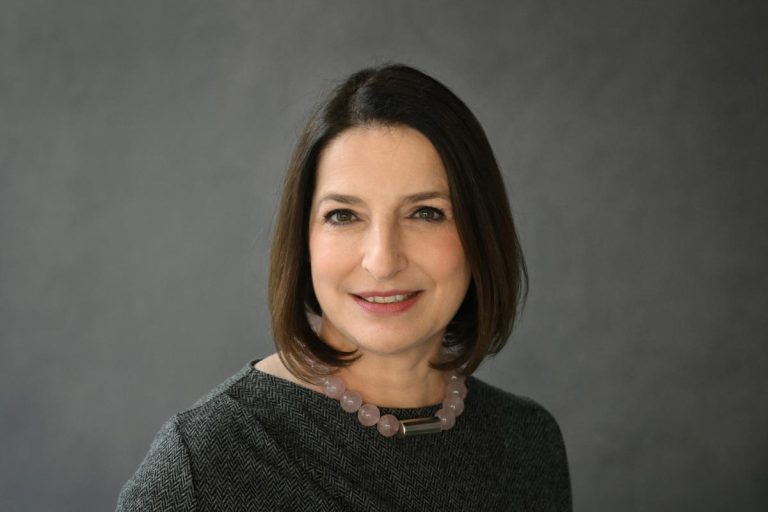 Zsuzsanna Szelényi