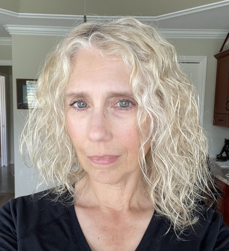 Dr. Holly Bell