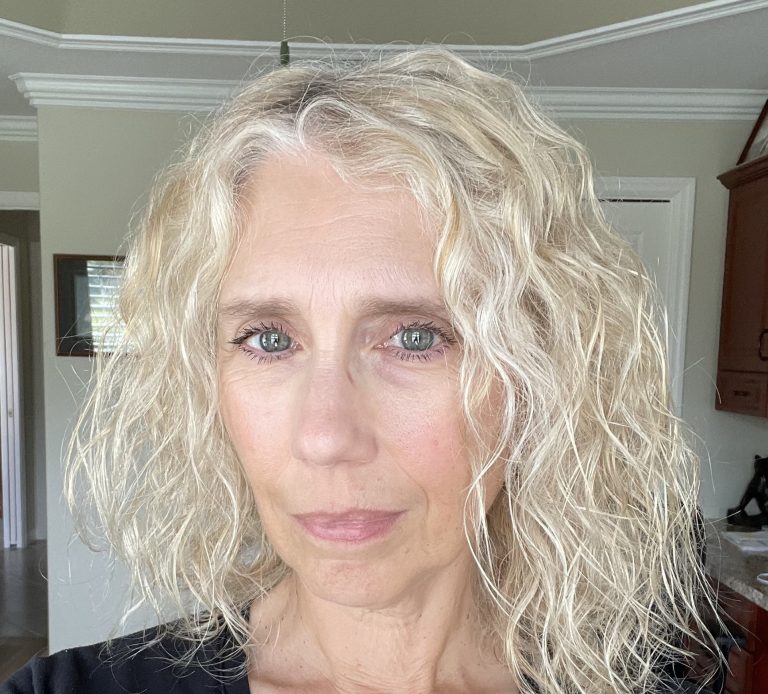 Dr. Holly Bell